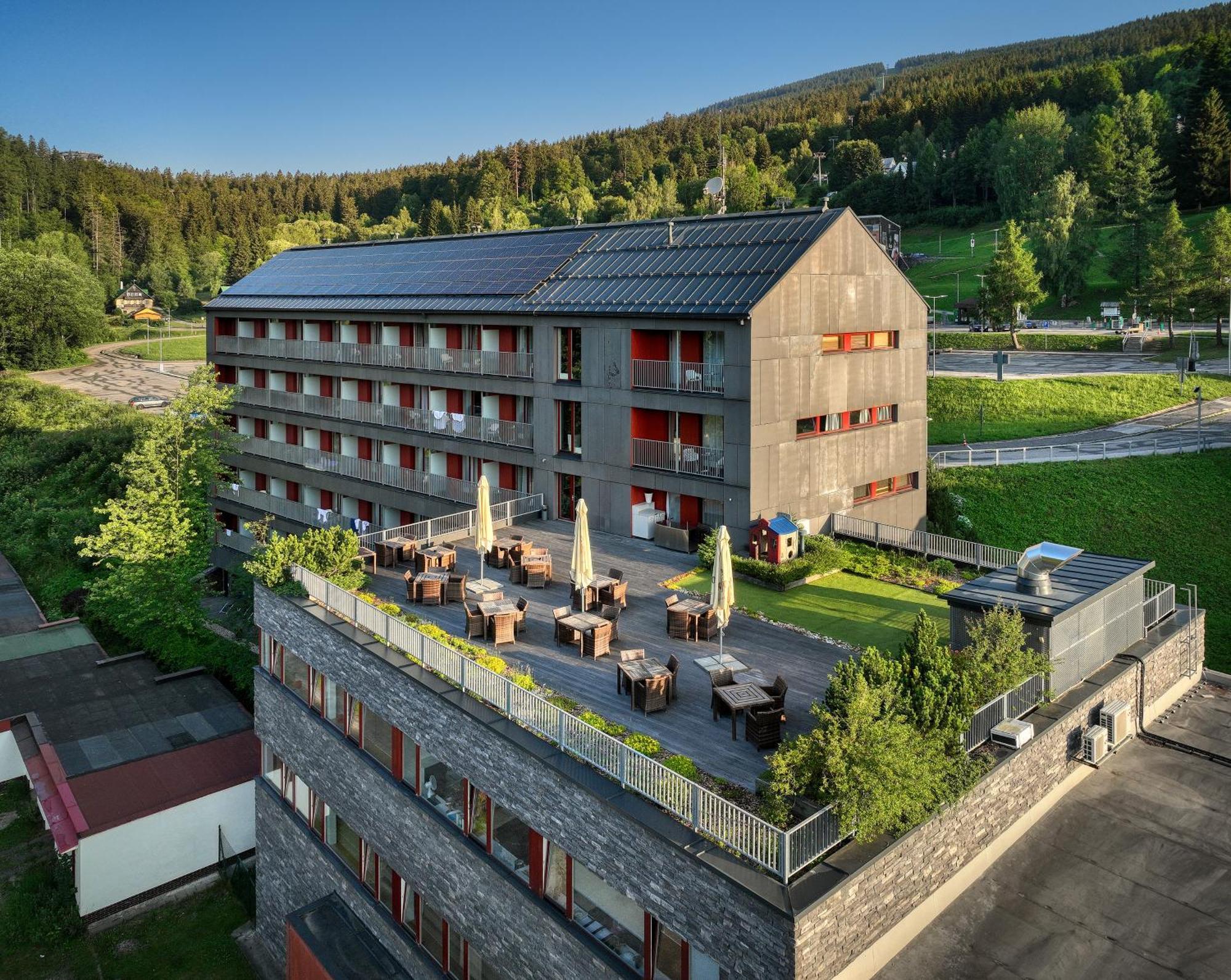 Omnia Hotel Relax & Wellness Янске Лазне Екстериор снимка